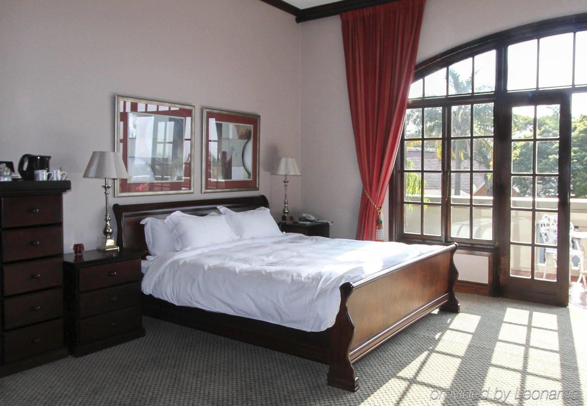 Audacia Manor Boutique Hotel ダーバン エクステリア 写真